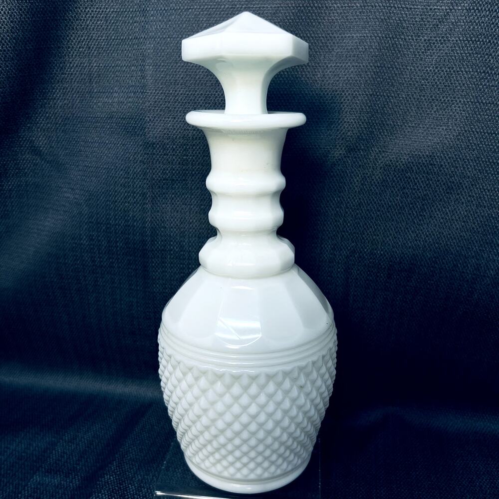Vintage Cambridge Mount Vernon White Milk Glass Alcohol Decanter Bottle Decor